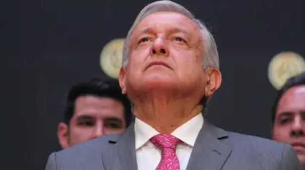 Más de 400 mil personas firmaron petición virtual para que López Obrador presente su renuncia