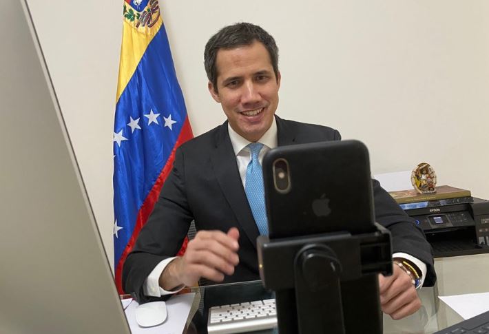 Guaidó expresó su respaldo a las iniciativas para que se restituya la señal de DirecTV (VIDEO)