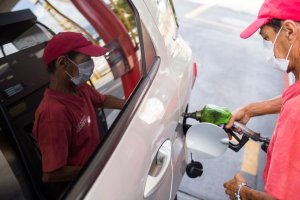 Chavismo surtirá de combustible solo una PARTE de sectores priorizados en Nueva Esparta