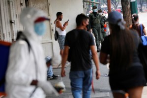 Jorge Rodríguez reportó el fallecimiento de dos mujeres por Covid-19 en Venezuela