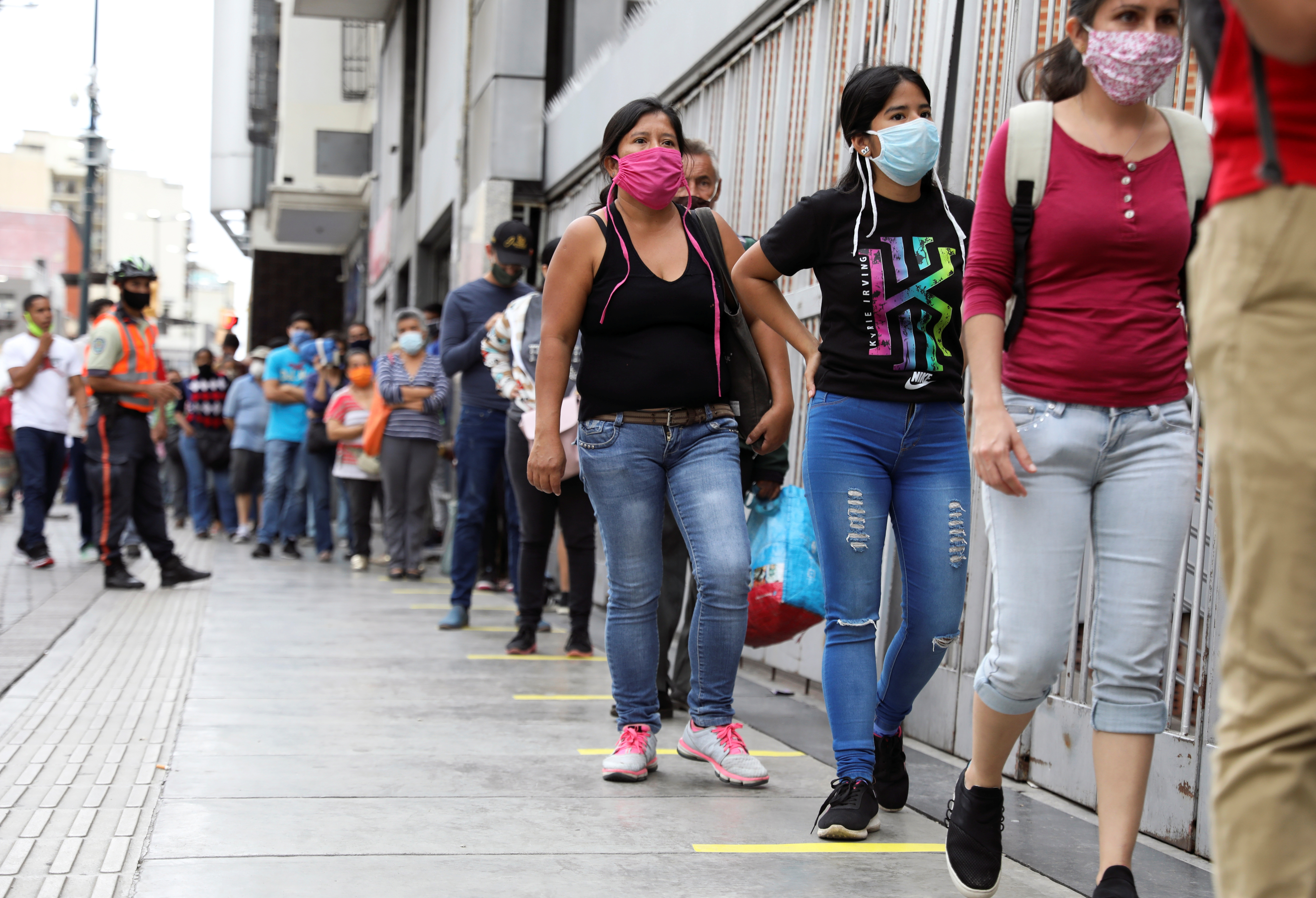 Venezuela sobrepasó los 102 mil contagios por coronavirus, según el régimen chavista