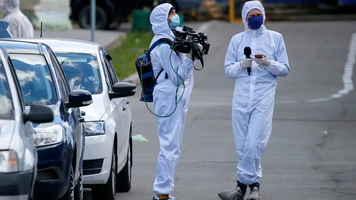 Al menos 127 periodistas en el mundo murieron por coronavirus