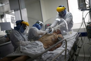 La pandemia sigue enlutando familias en Colombia tras reporte de 228 nuevas muertes