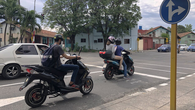 Régimen cubano importará motocicletas eléctricas de Vietnam por valor de USD 3 millones