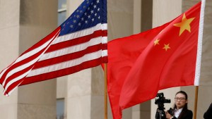 China amenaza a EEUU con represalias por el cierre de su Consulado en Houston