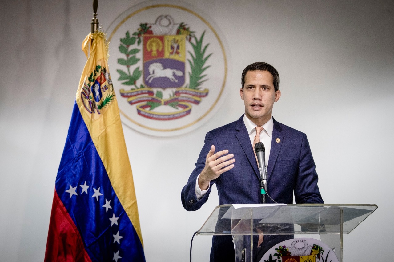 Guaidó: Lo que destruyó Amuay y las refinerías fue el saqueo de la dictadura