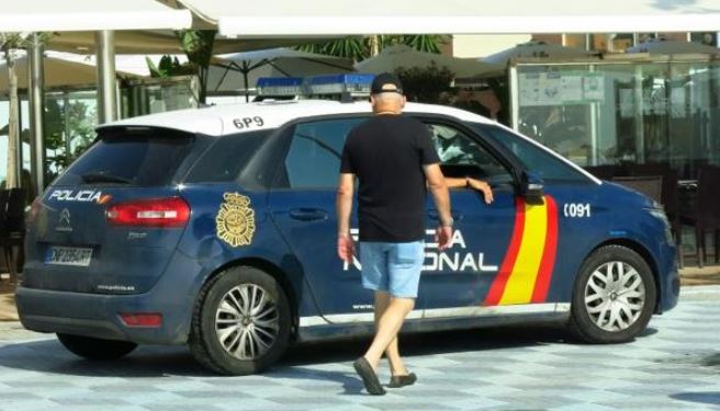 ¡Tortura en España! Detenidos por secuestrar, tatuarle penes en la cara y coserle los dedos de los pies a un discapacitado