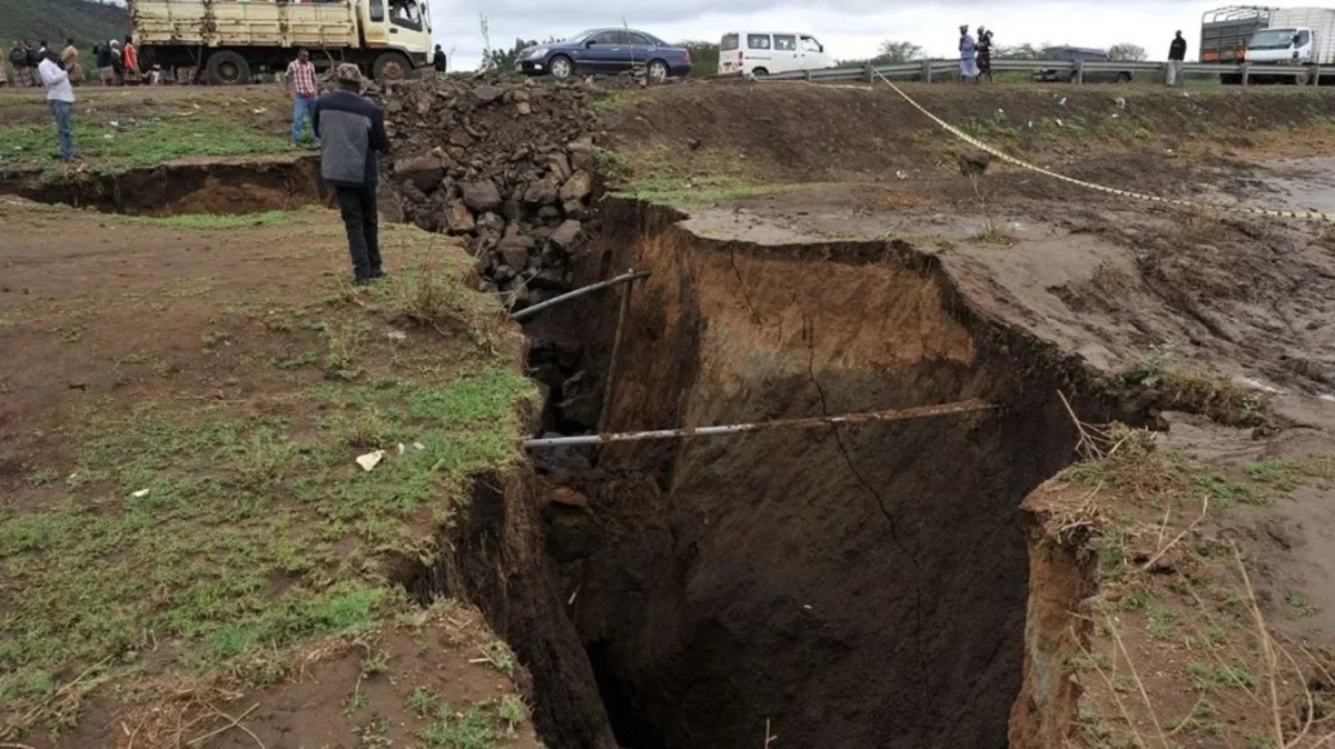 África se está rompiendo en dos: Una enorme grieta en Kenia es el principio de la fractura del continente