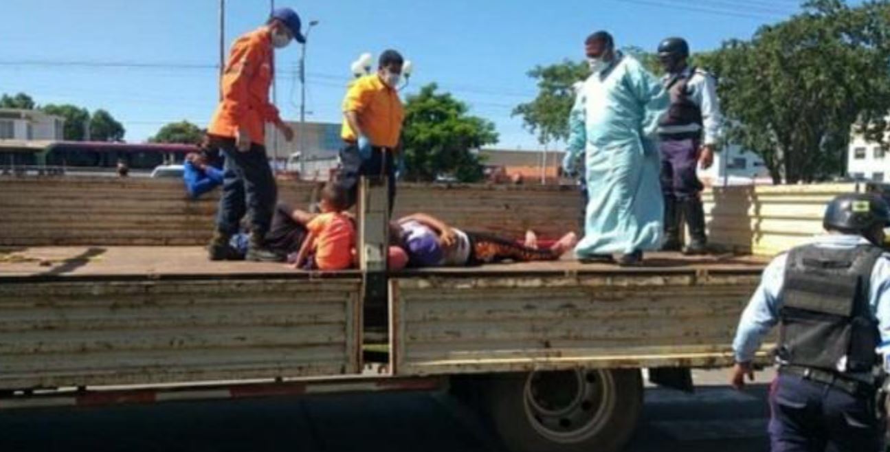 Al menos 41 heridos tras el volcamiento de un camión en Ciudad Bolívar (Fotos y Video)