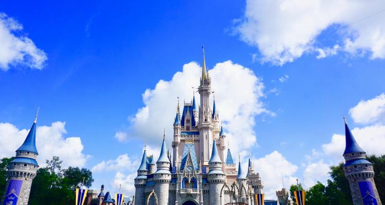 Tras el impacto de la pandemia Disney despedirá a más de 28 mil empleados de parques temáticos