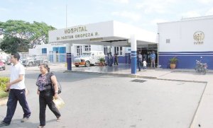 Una mujer dio a luz en las afueras del seguro social en Barquisimeto (Video)
