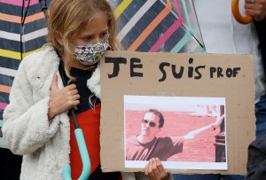 Profesores franceses temen hablar hasta del Holocausto judío por miedo a otro atentado terrorista