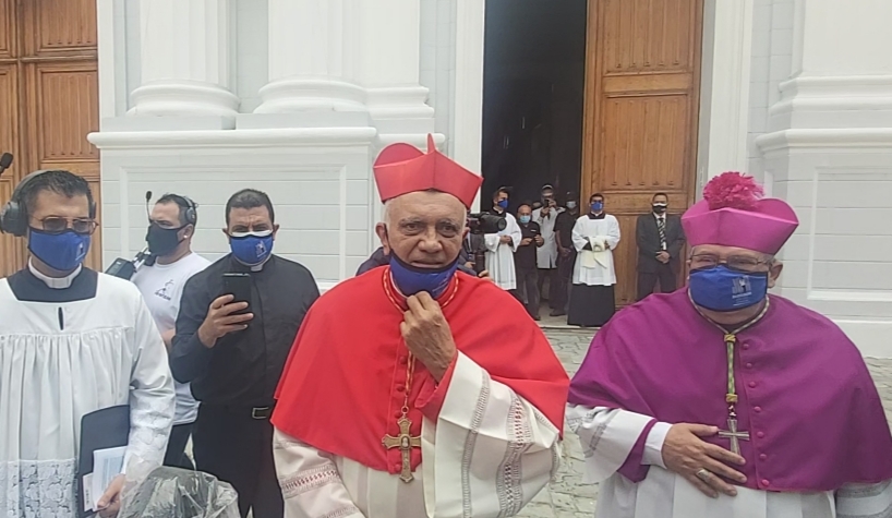 Cardenal Baltazar Porras explicó el proceso de exhumación y cuáles son los próximos pasos #26Oct (VIDEOS)