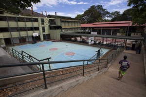 Las escuelas venezolanas no están en condiciones para comenzar actividades
