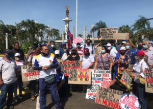 Gremio de docentes en Guayana también salieron a protestar #5Oct (FOTOS)