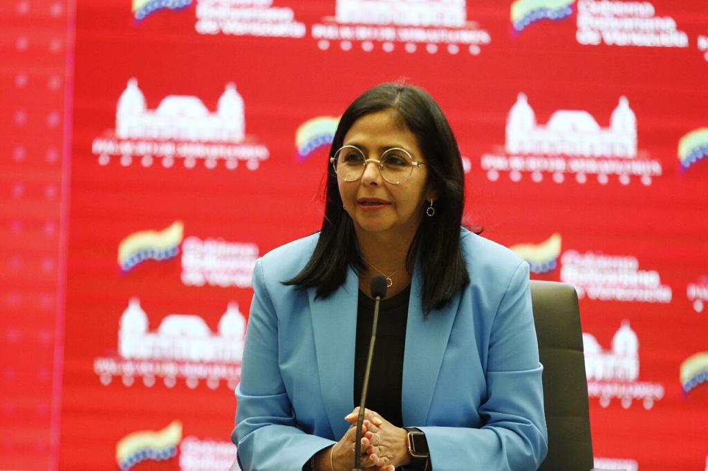 Delcy Eloína se burla de los venezolanos en medio del nuevo apagón: Nada nos sacará de nuestro camino de paz y tranquilidad