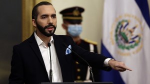 Congreso de El Salvador eliminó beneficios tributarios a los diarios