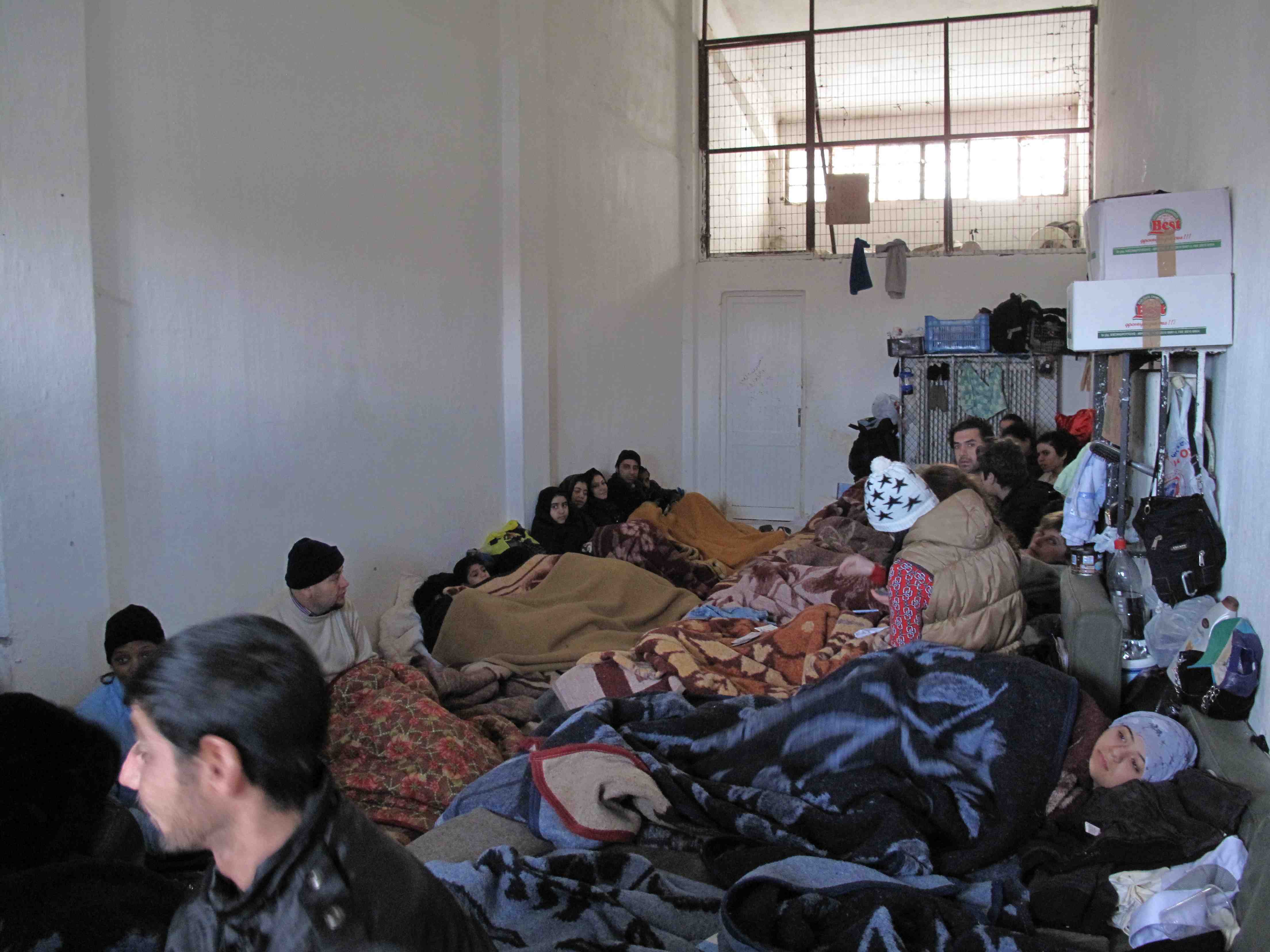 Las condiciones de detención de migrantes en Grecia son “inhumanas”