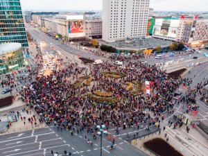 Nuevas manifestaciones en Polonia contras restricciones del aborto