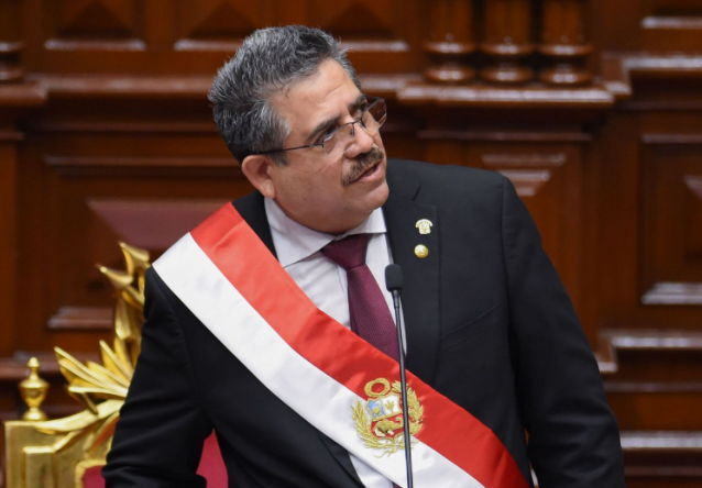 Merino citó a comandantes de las Fuerzas Armadas al Palacio de Gobierno, pero ninguno asistió