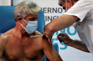 Exdirectivo de Pfizer sugirió que Rusia usa a Argentina como sitio de prueba para su vacuna