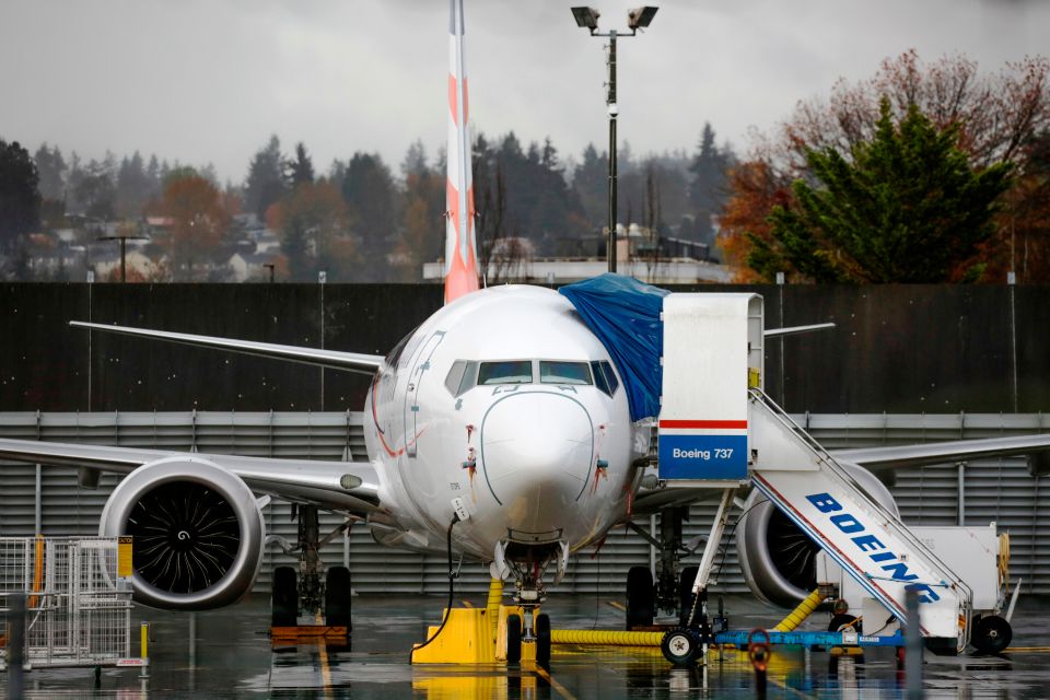 Avión Boeing 737 aterrizó en Nueva York tras polémica mundial que dejó 346 muertos