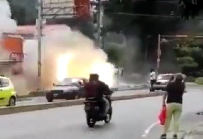 Así fue la peligrosa explosión en subestación eléctrica de Ruíz Pineda (VIDEO)