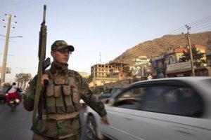Al menos cinco muertos, cuatro de ellos médicos, en un atentado en Afganistán
