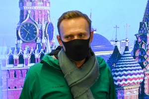 Navalny será juzgado el miércoles en Rusia por difamación