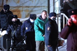 Rusia calificó de “injerencia” los llamados del mundo para liberar a Navalny