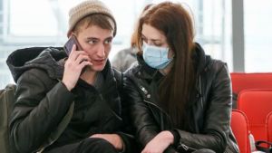 Pese al riesgo de la pandemia, la mascarilla no es obligatorio en las calles del Reino Unido