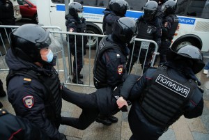Protestas multitudinarias en Rusia para exigir la liberación de Navalny