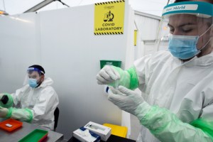 El coronavirus ha provocado al menos 2.191.865 muertos en el mundo