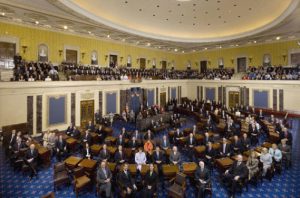 Senado de EEUU aprobó con el voto de Harris debatir el paquete de estímulo económico #5Mar (VIDEO)