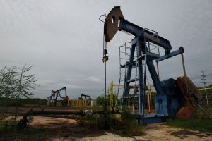 Oil companies, aid groups plan to press Biden to allow Venezuela fuel swaps