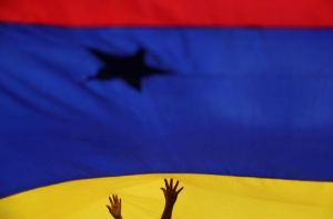 Venezuela women’s groups halt abortion services after activist arrest