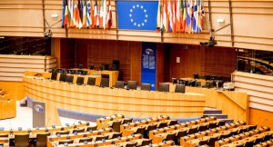 Parlamento Europeo reitera su apoyo al gobierno de Guaidó y a la legítima AN, con 391 votos a favor