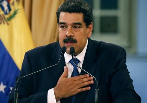 Venezuela moves closer to dollarization with new bank rules