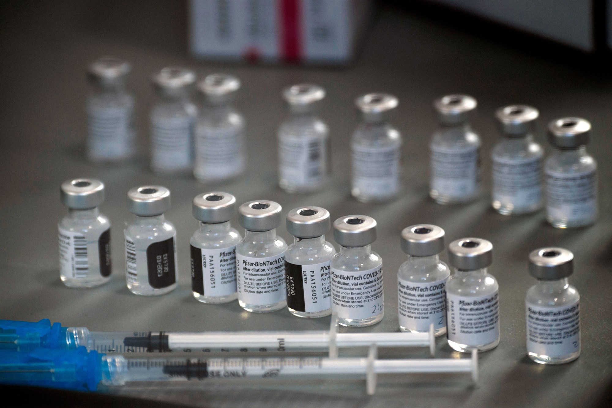 Pfizer comenzará ensayos de la vacuna del Covid-19 en embarazadas de EEUU