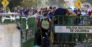 Es injusto seguir pasando por trochas: Venezolanos molestos por decisión de mantener cerrada la frontera