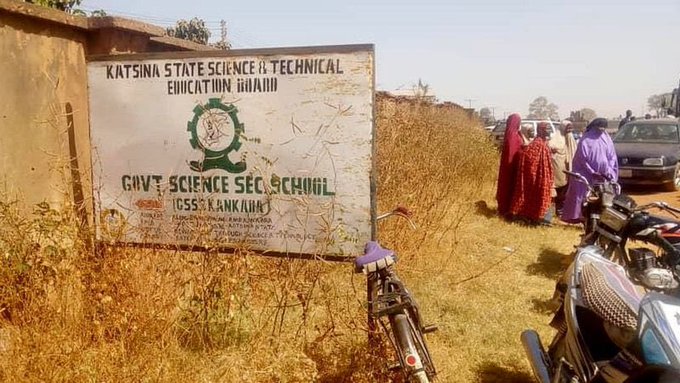 Secuestran a unas 300 alumnas en un colegio en el noroeste de Nigeria