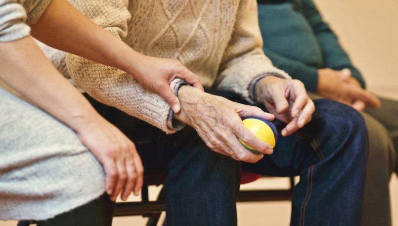 Murieron siete residentes de ancianato en España que habían recibido la primera dosis de la vacuna contra el Covid-19