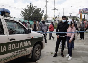 Detienen a tres personas por la muerte de seis universitarios en Bolivia