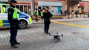 Posible ataque terrorista en Suecia dejó a ocho personas apuñaladas