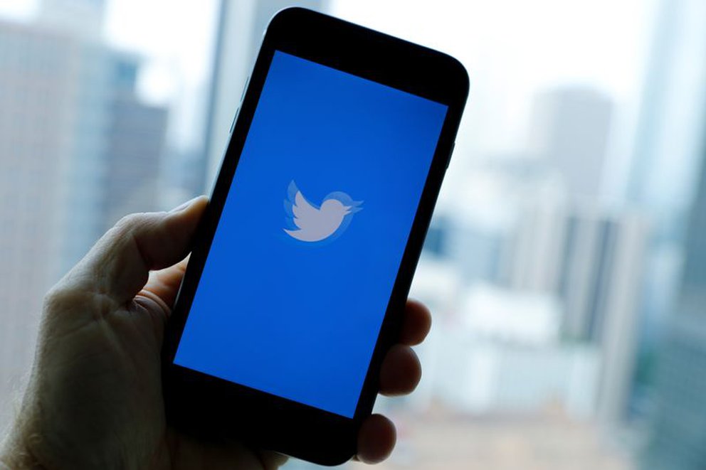 Senadores de EEUU presionan a Meta y Twitter para que combatan la desinformación rusa