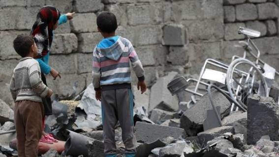 Mueren tres niños por el impacto de un misil en una escuela en Yemen