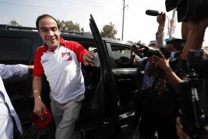 A “cañazo” limpio: Candidato presidencial de Perú insiste en tratar el Covid-19 con aguardiente