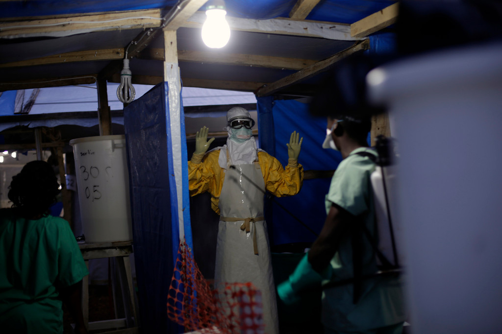 La OMS declara el final de la segunda epidemia de ébola en Guinea