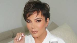 ¡Crece la competencia! Kris Jenner lanzará su propia línea de cosméticos