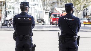 Un hombre se lanza por la ventana en España al no soportar los malos tratos de su mujer